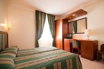 Raeli Siracusa 3* Rome